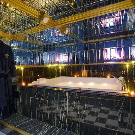 شقة De Luxe - Jacuzzi Privatif - Cinema - سيدا