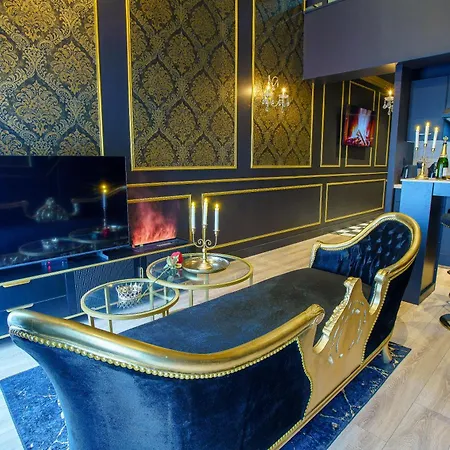 De Luxe - Jacuzzi Privatif - Cinema - *